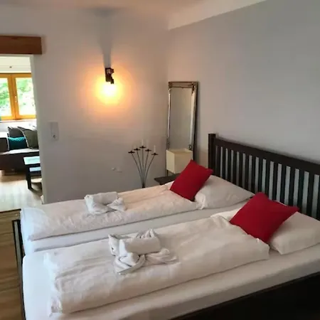 Alpincreek Chalet *
